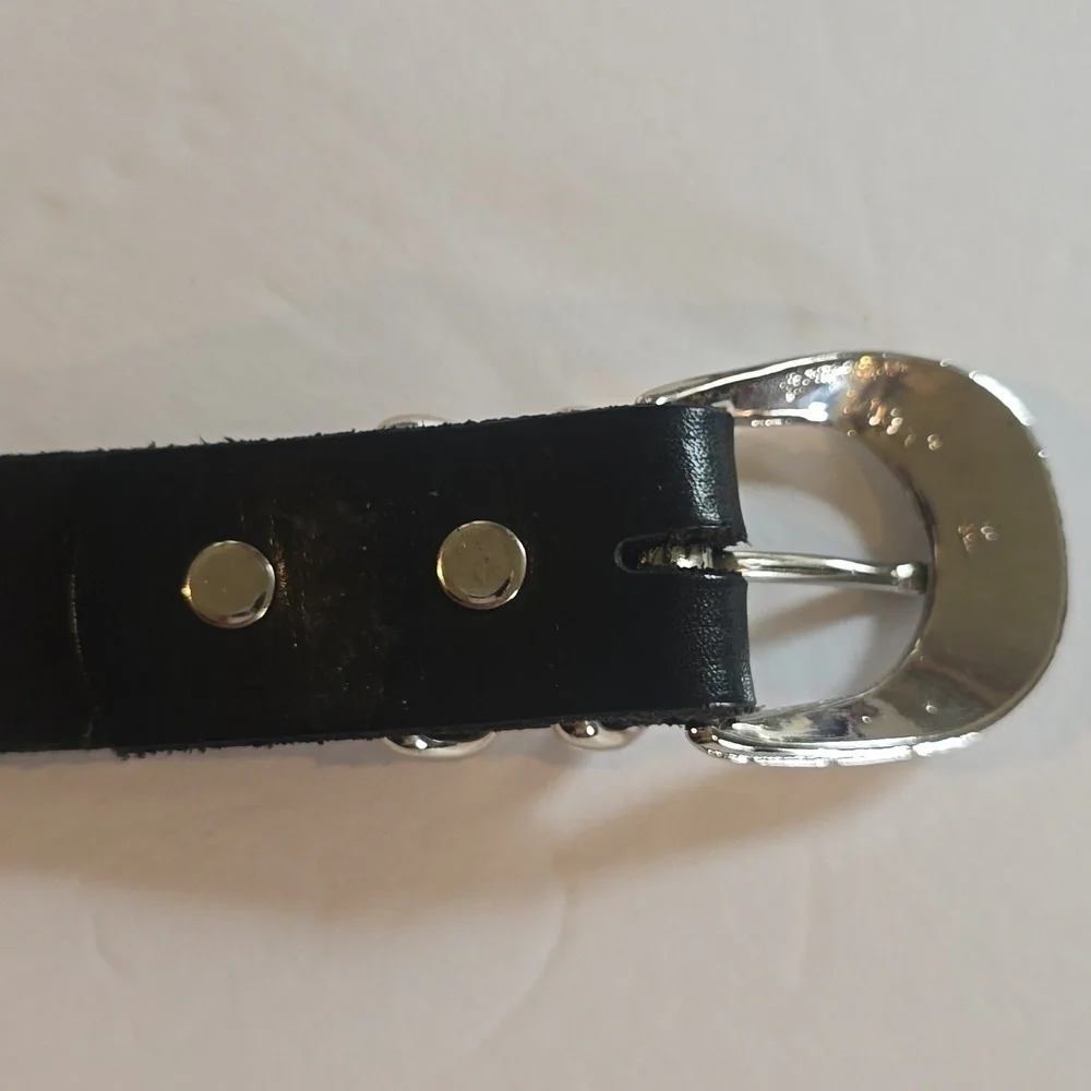 Womens Black Leather belt Silver Oblong Filigree Embellishments Sz.34